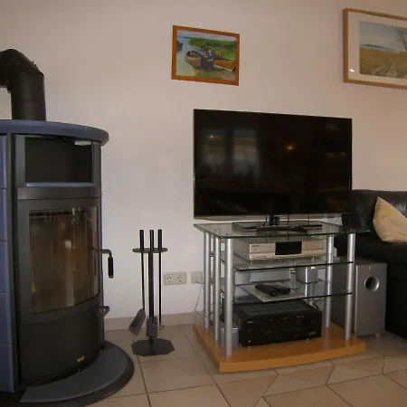 Ferienhaus Mit 3 Ferienwohnungen_ Zempin