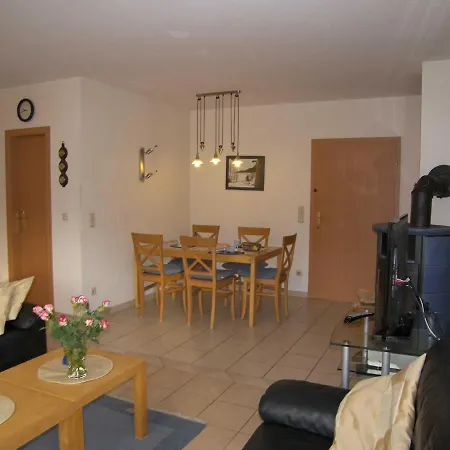 Ferienhaus Mit 3 Ferienwohnungen_ *