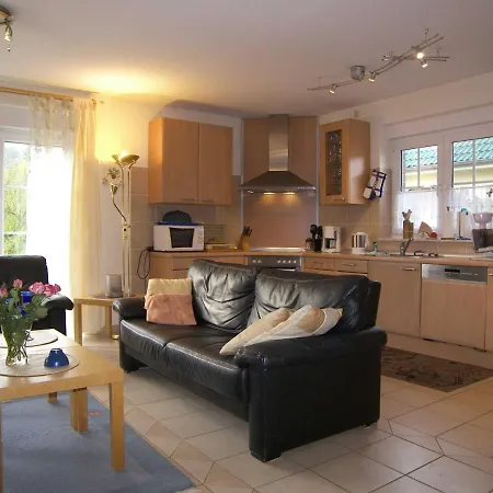 Ferienhaus Mit 3 Ferienwohnungen_ Zempin