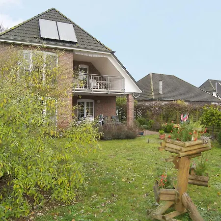 Ferienhaus Mit 3 Ferienwohnungen_ * Zempin