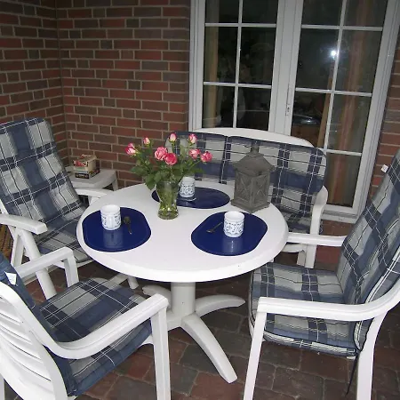 Ferienhaus Mit 3 Ferienwohnungen_ *