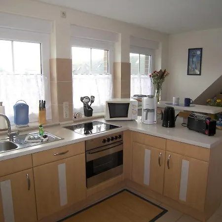 Lägenhet Ferienhaus Mit 3 Ferienwohnungen_ Zempin
