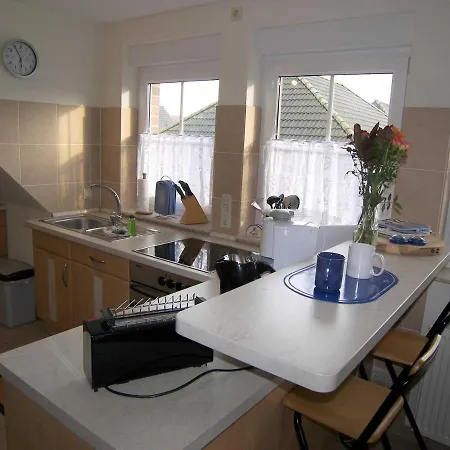 Ferienhaus Mit 3 Ferienwohnungen_ *