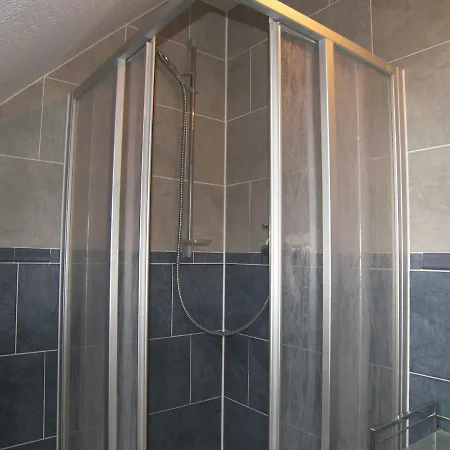 Lägenhet Ferienhaus Mit 3 Ferienwohnungen_ Zempin