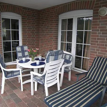 Ferienhaus Mit 3 Ferienwohnungen_ *