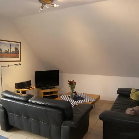 Ferienhaus Mit 3 Ferienwohnungen_ Lägenhet