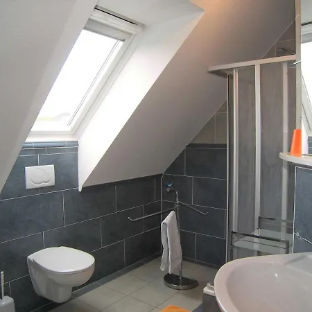 Ferienhaus Mit 3 Ferienwohnungen_ Lägenhet