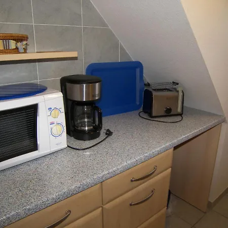 Ferienhaus Mit 3 Ferienwohnungen_ Lägenhet *