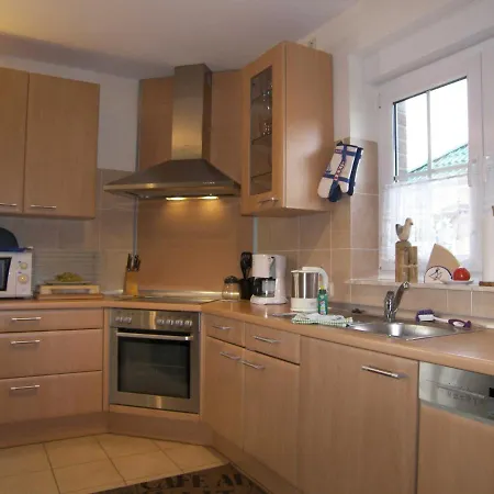 Ferienhaus Mit 3 Ferienwohnungen_ Lägenhet *