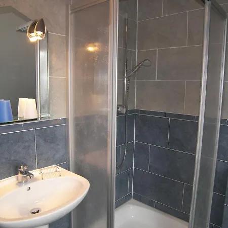Ferienhaus Mit 3 Ferienwohnungen_